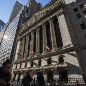 Meta plunges 25% in biggest drop ever to shake Wall Street 5 179874