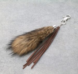 key chain bag charm fur tail w leather tassel brn