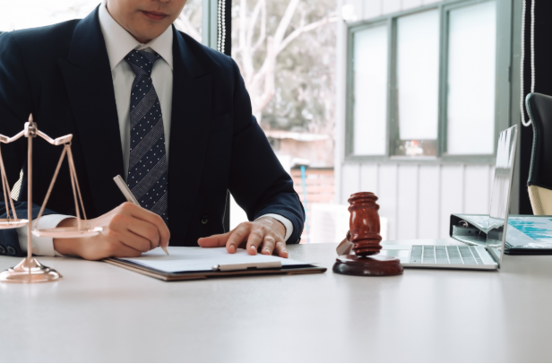 Criminal Defense Lawyer in Knoxville, TN: Things to Do After Being Charged 3 criminal defense lawyer in