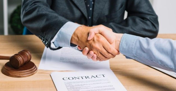 contract dispute lawyers
